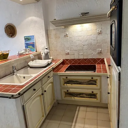 Au Bord De La * סנט-אגף