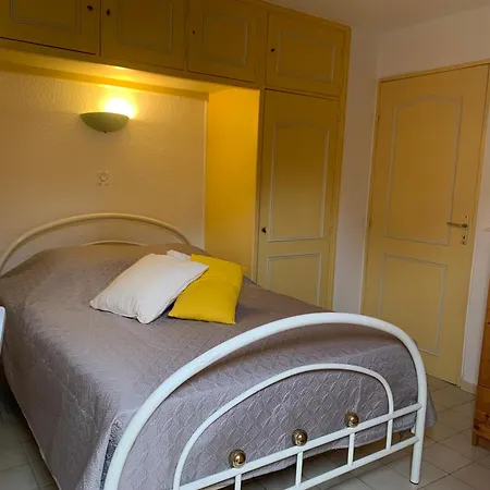 Au Bord De La Apartment *